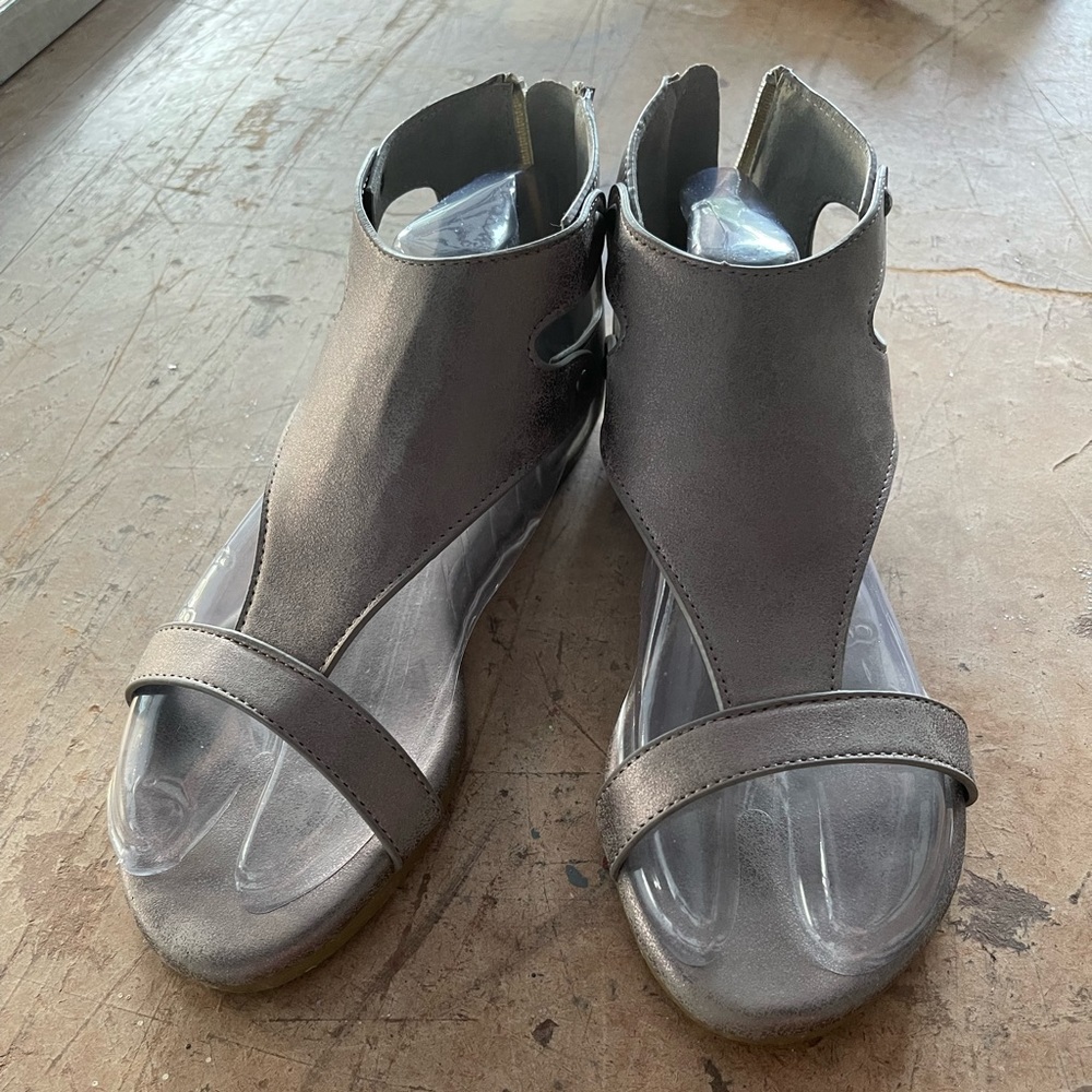 Metallic zip back flats